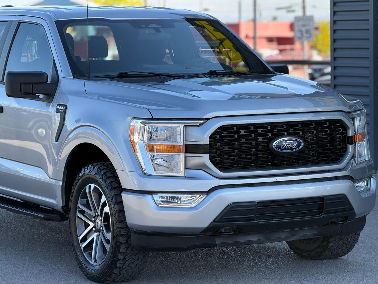 Ford F-150 XL 4WD SuperCrew 5.5' Box 2022