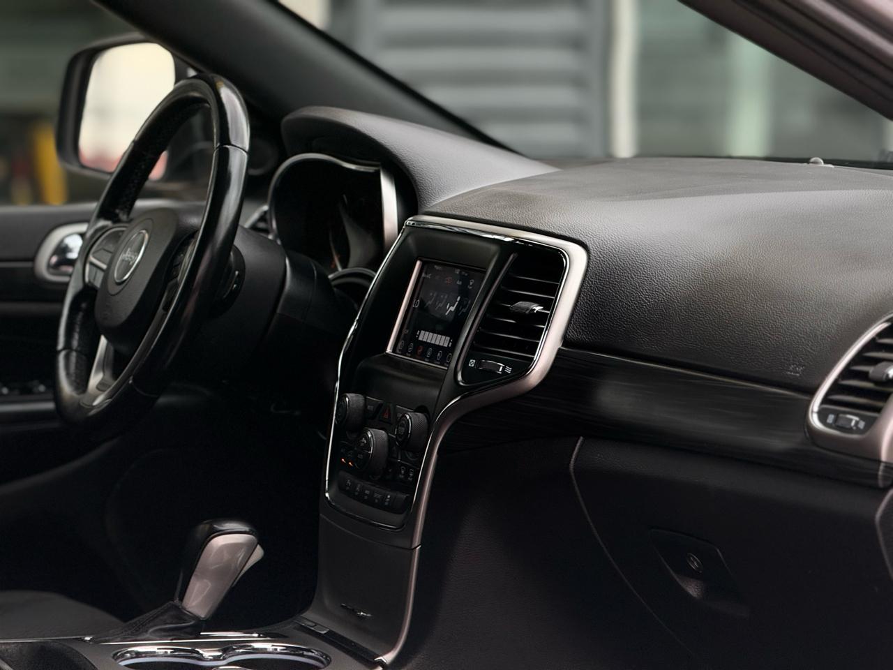 Jeep Grand Cherokee Laredo E 4x2 2021