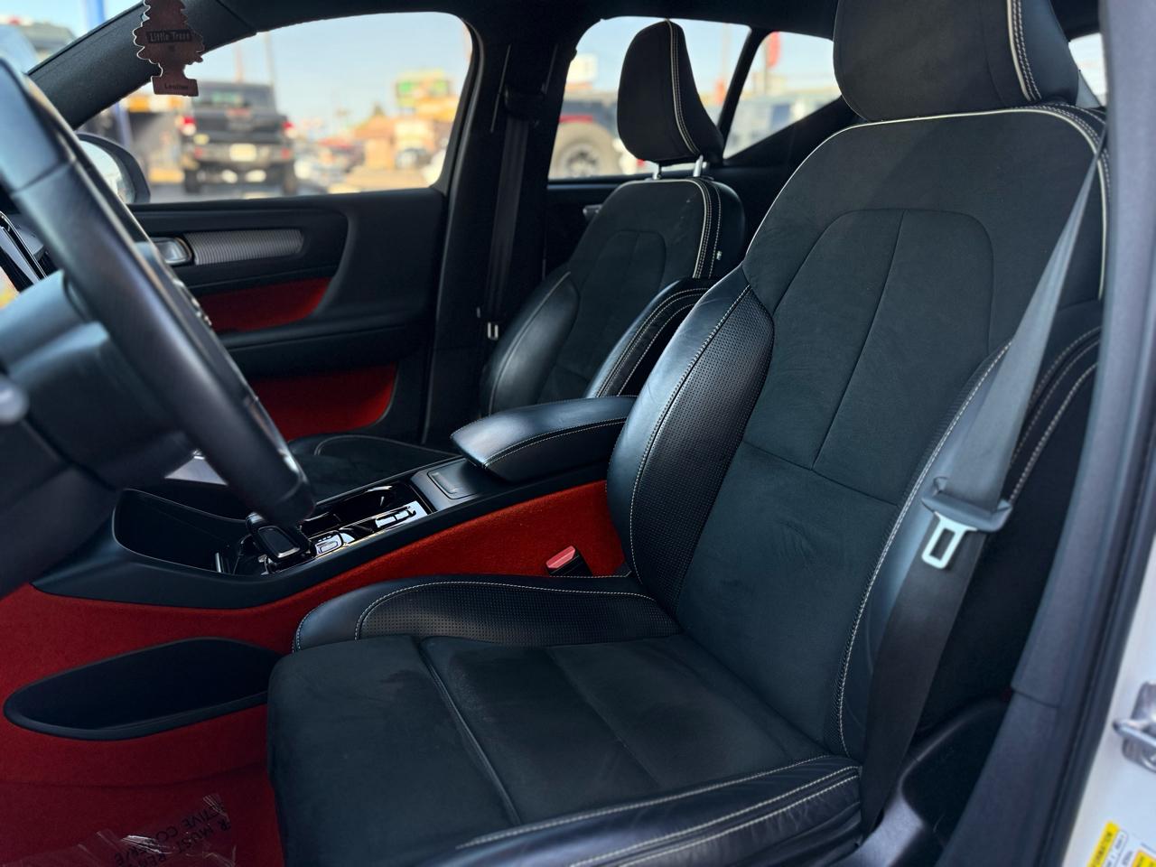 Volvo XC40 T5 AWD R-Design 2021