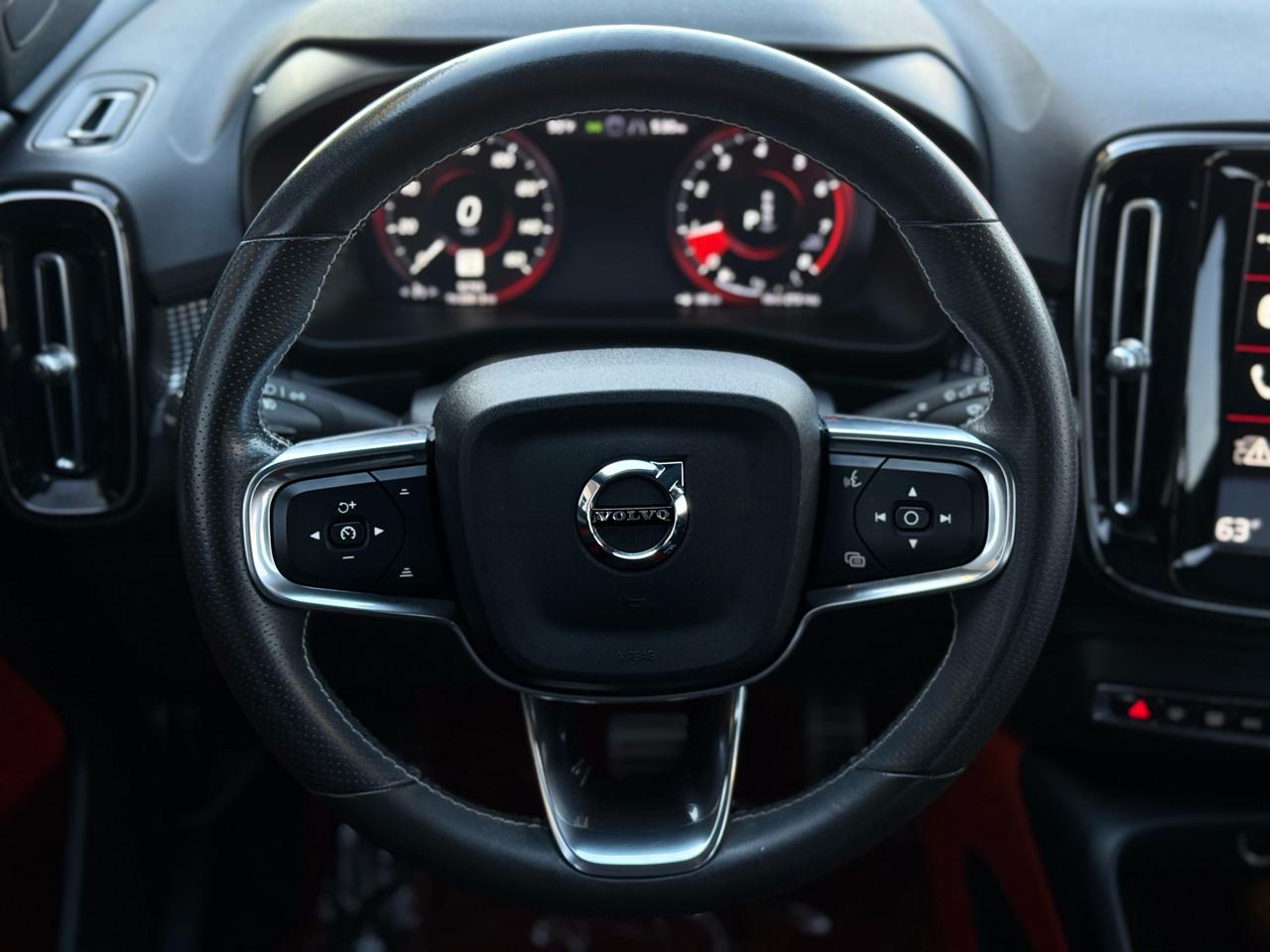 Volvo XC40 T5 AWD R-Design 2021