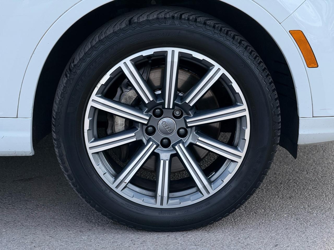 Audi Q7 SE Premium Plus 55 TFSI quattro 2019