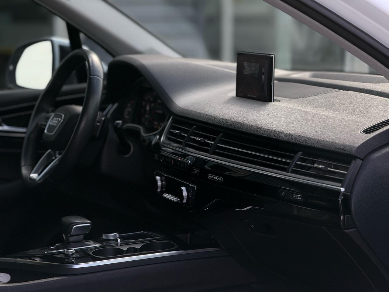 Audi Q7 SE Premium Plus 55 TFSI quattro 2019