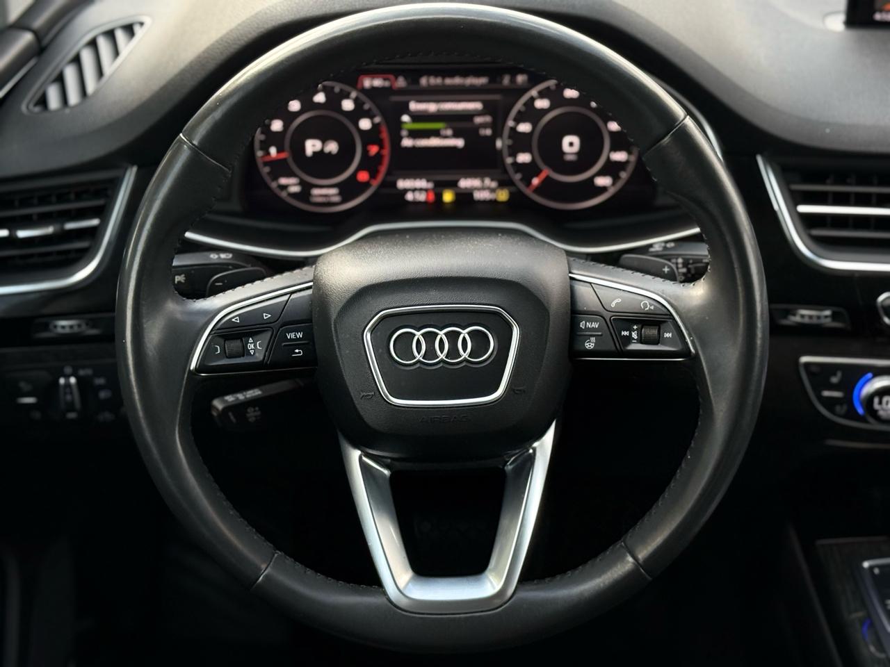 Audi Q7 SE Premium Plus 55 TFSI quattro 2019