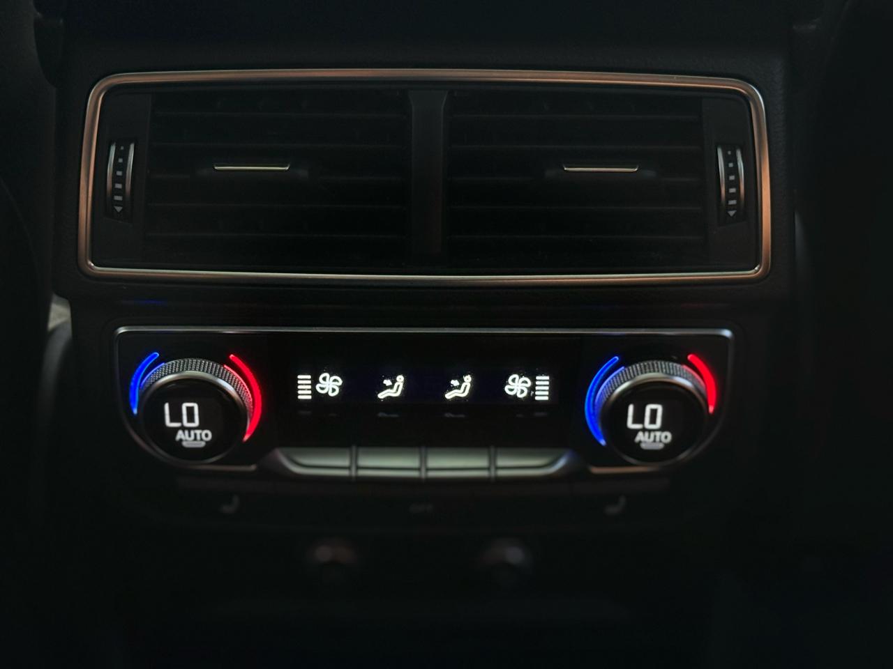 Audi Q7 SE Premium Plus 55 TFSI quattro 2019