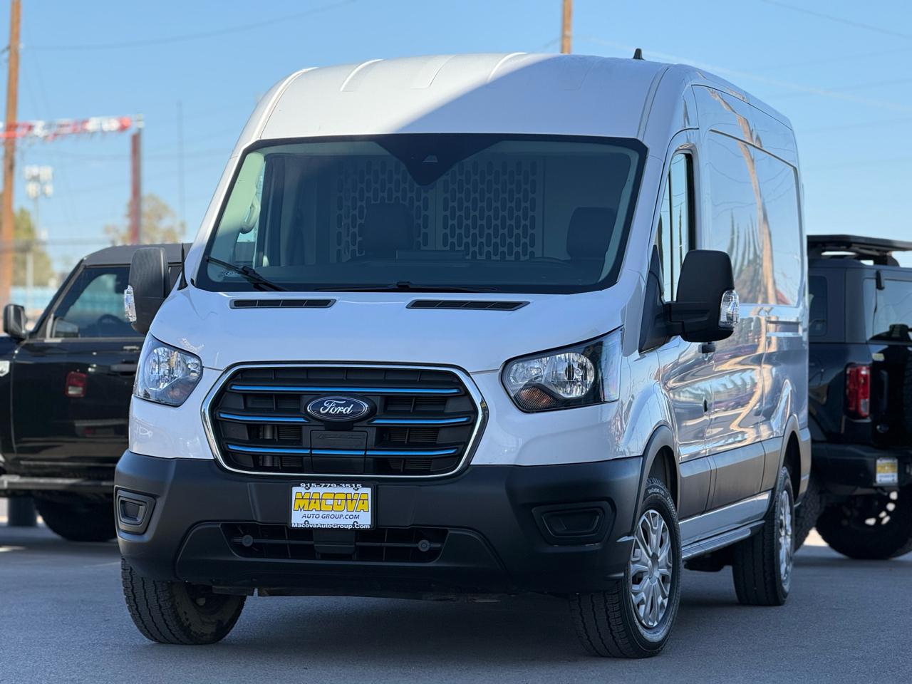 Ford E-Transit Cargo Van T-350 130" Med Rf 9500 GVWR RWD 2022