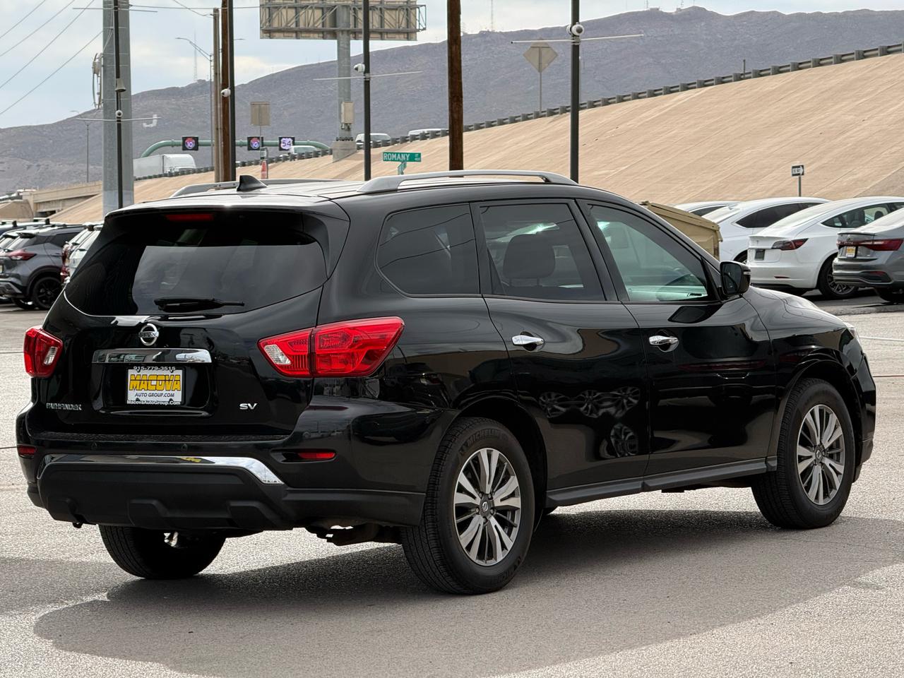 Nissan Pathfinder FWD SV 2019