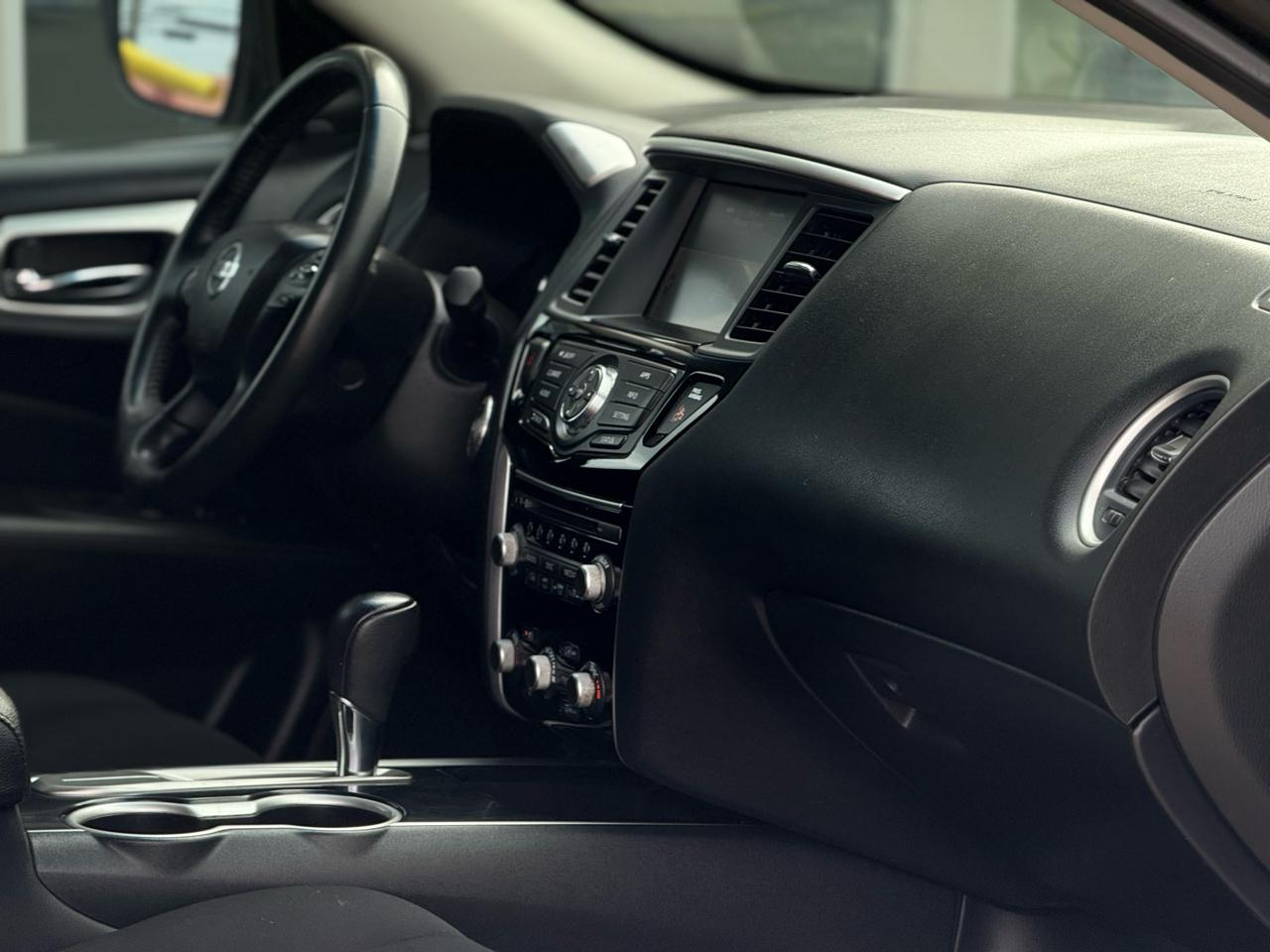 Nissan Pathfinder FWD SV 2019