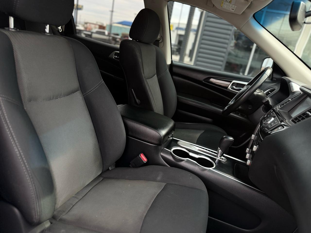 Nissan Pathfinder FWD SV 2019
