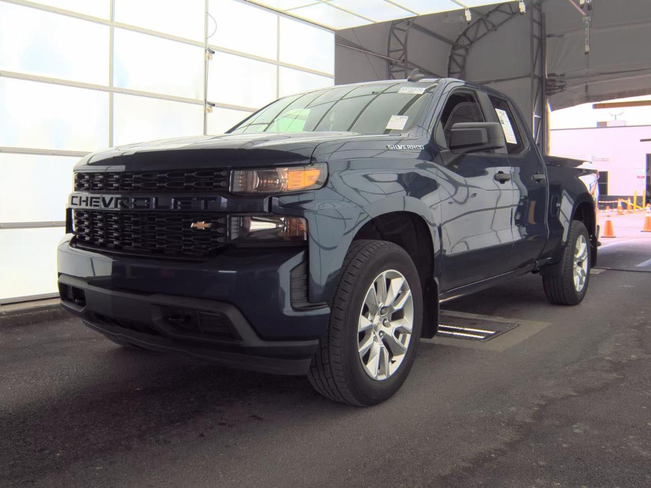 Chevrolet Silverado 1500 4WD Double Cab 147" Custom 2020