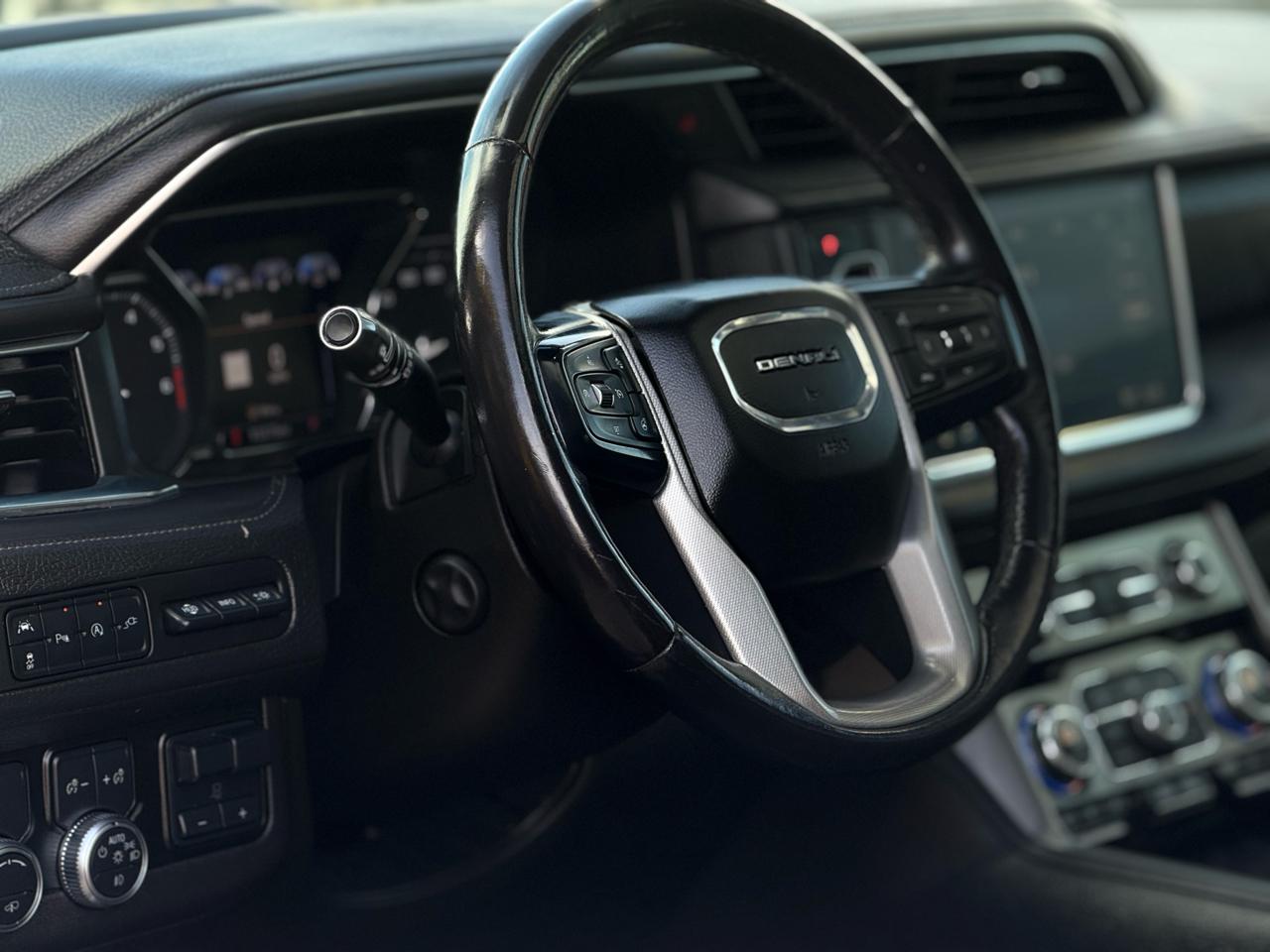 GMC Yukon 2WD 4dr Denali 2021