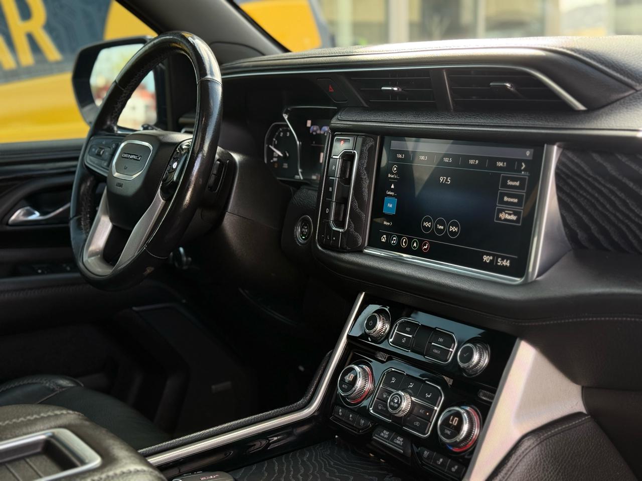 GMC Yukon 2WD 4dr Denali 2021