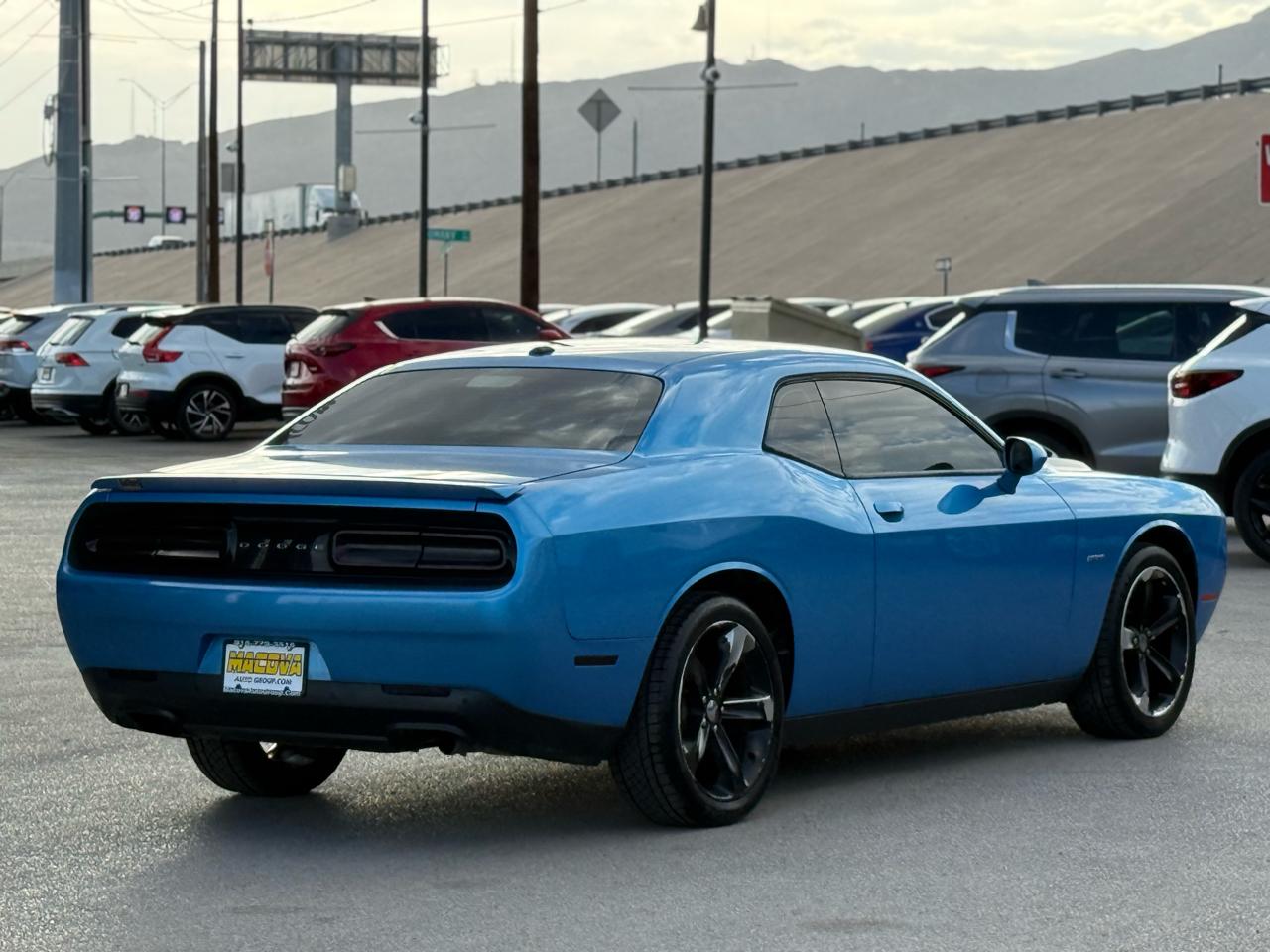 Dodge Challenger 2dr Cpe R/T 2016