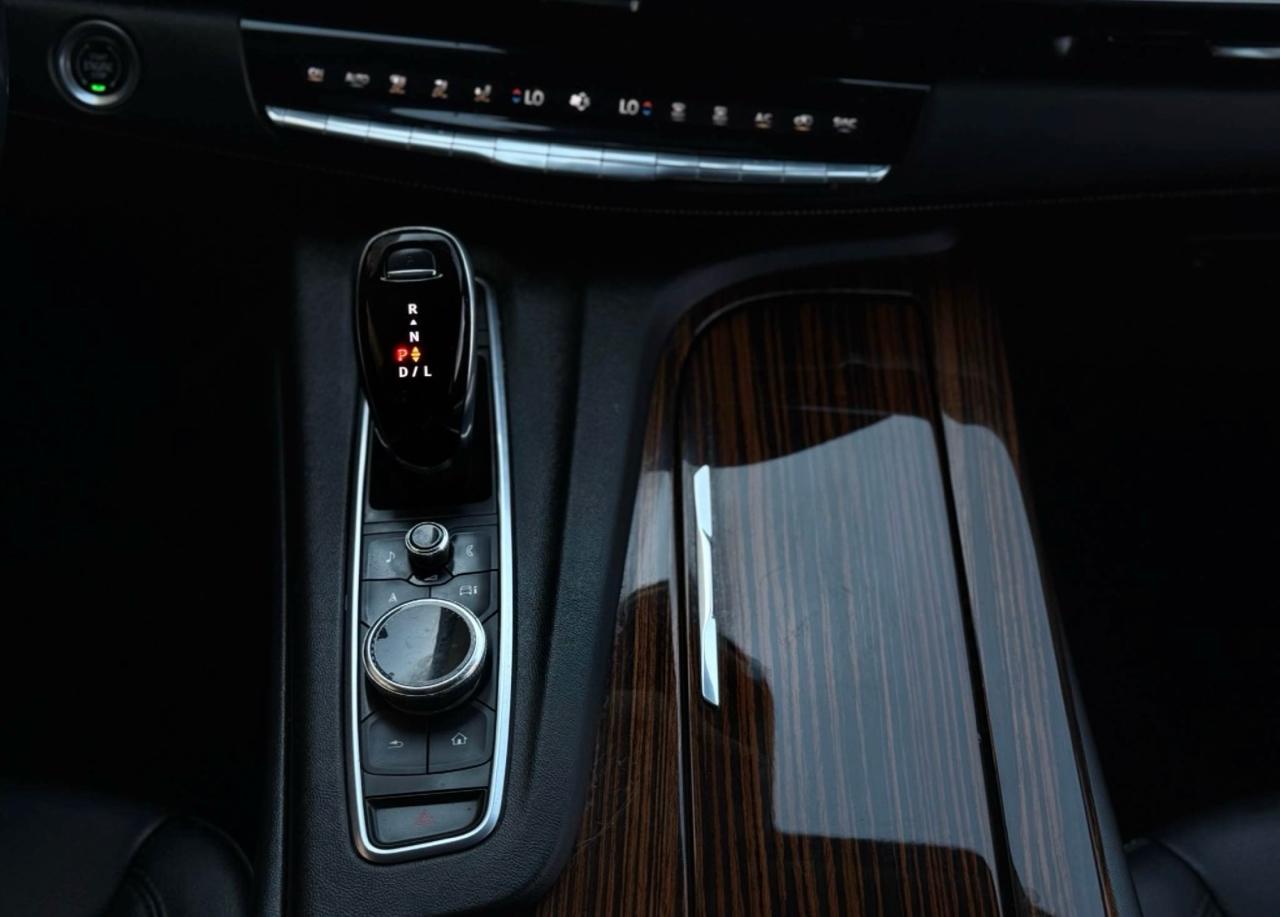 Cadillac Escalade 4WD 4dr Luxury 2022
