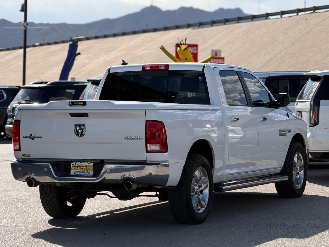 RAM 1500 4WD Crew Cab 140.5" Lone Star 2016
