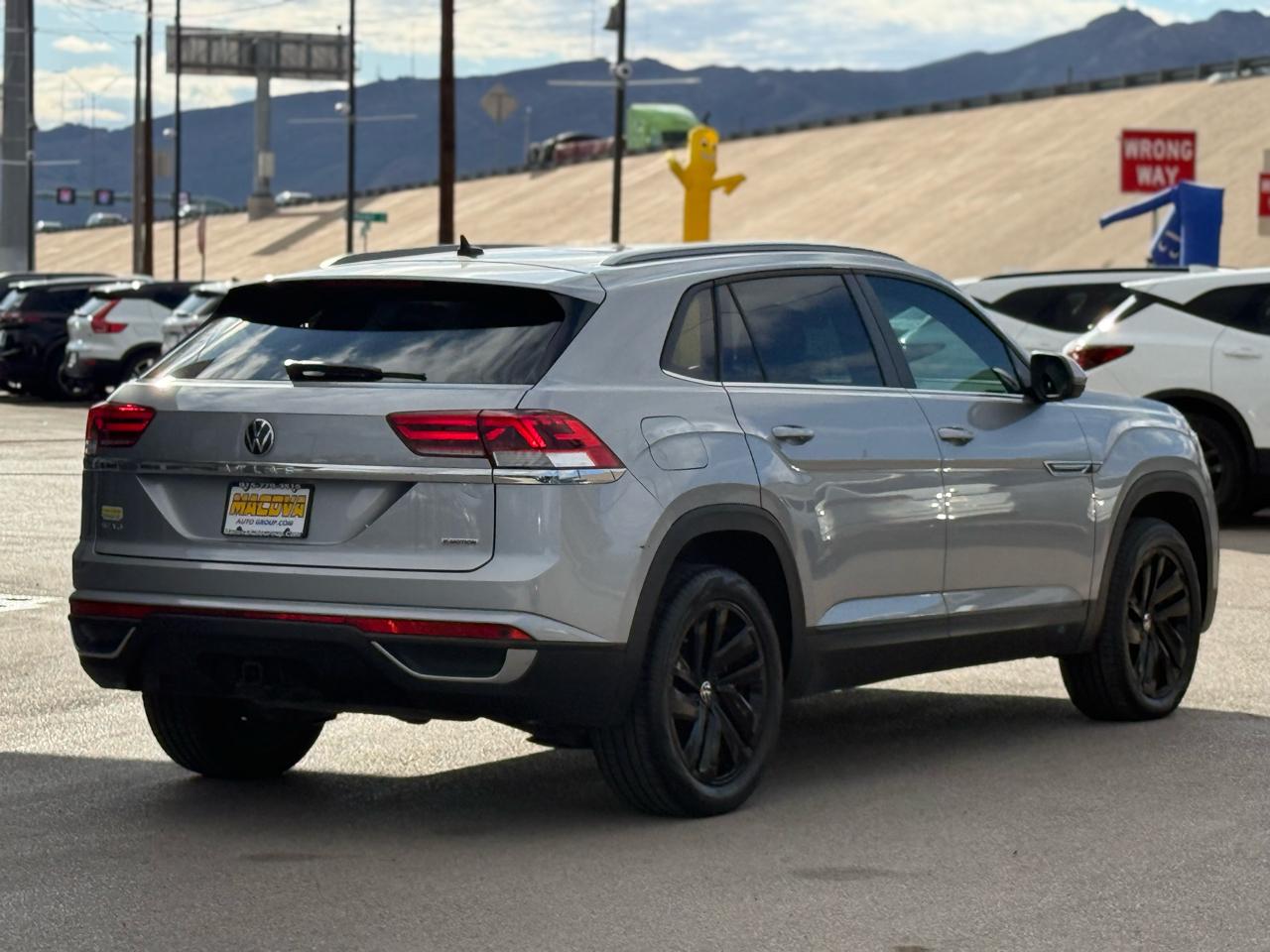Volkswagen Atlas Cross Sport 3.6L V6 SE w/Technology 4MOTION 2022