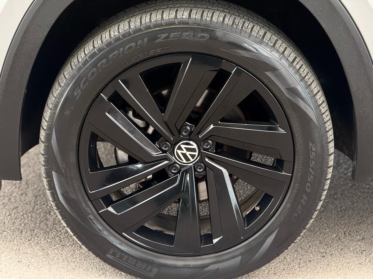 Volkswagen Atlas Cross Sport 3.6L V6 SE w/Technology 4MOTION 2022