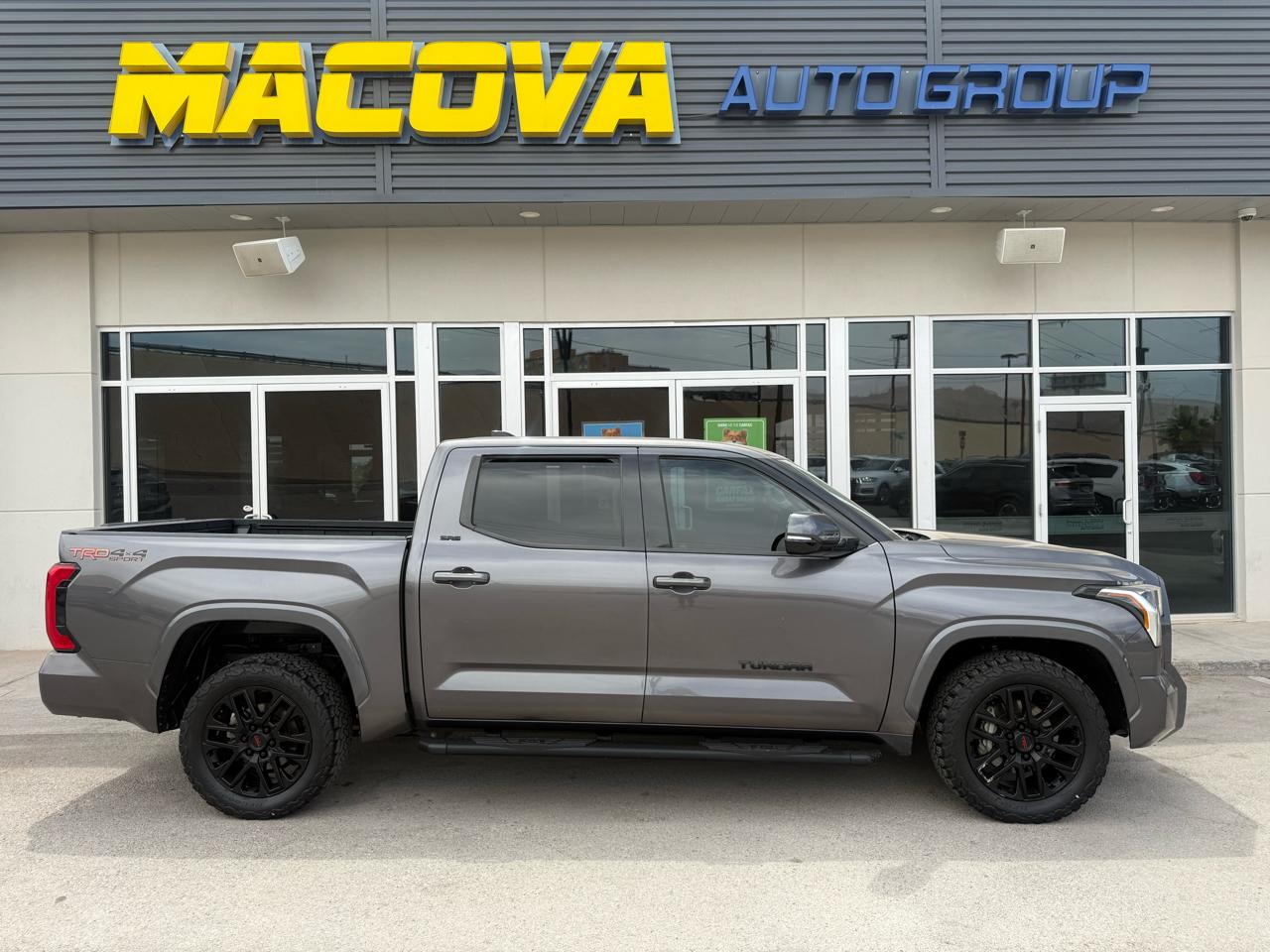 2022 Toyota Tundra 4WD SR5 CrewMax 5.5' Bed (Natl)