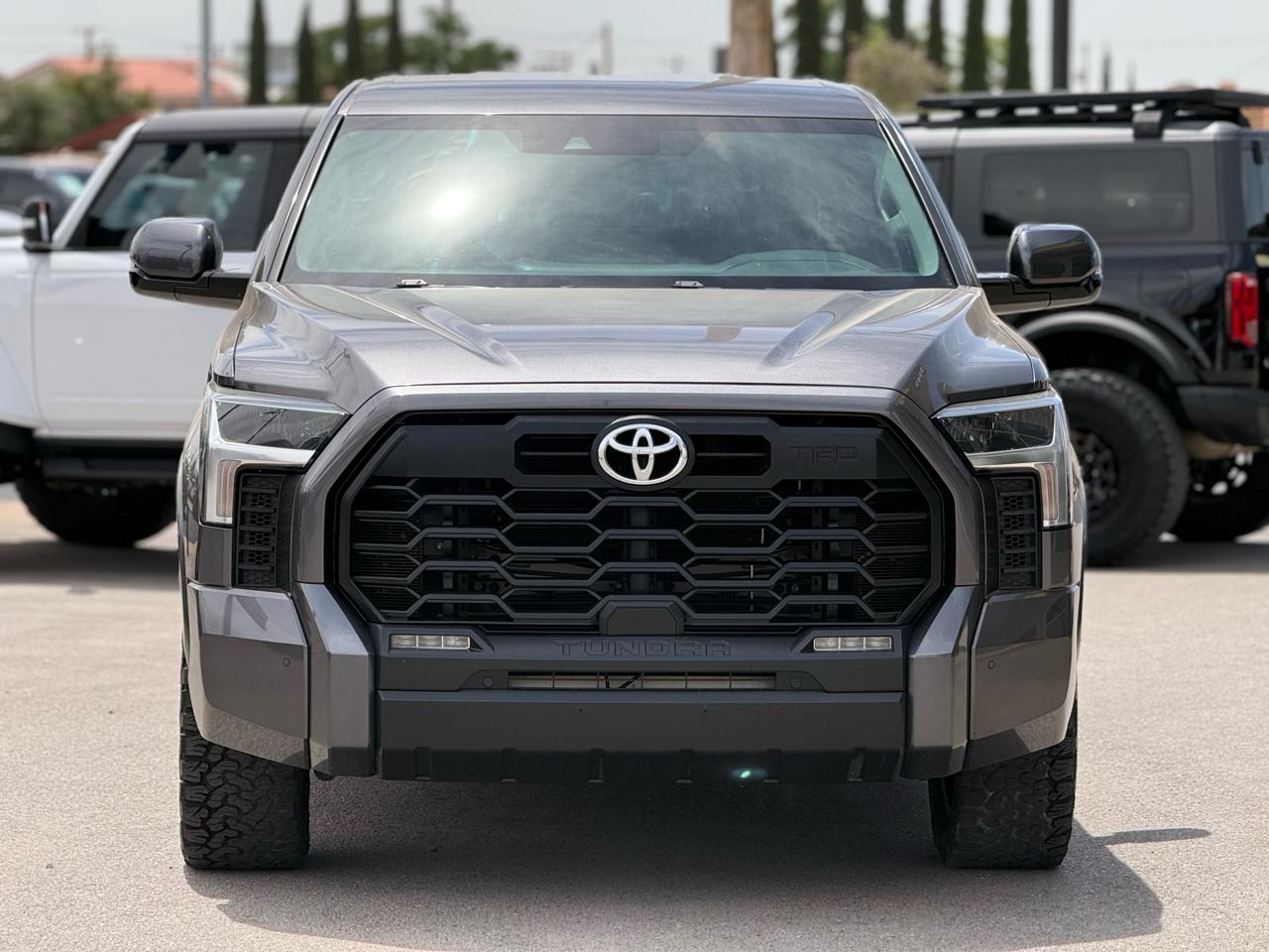 Toyota Tundra 4WD SR5 CrewMax 5.5' Bed (Natl) 2022