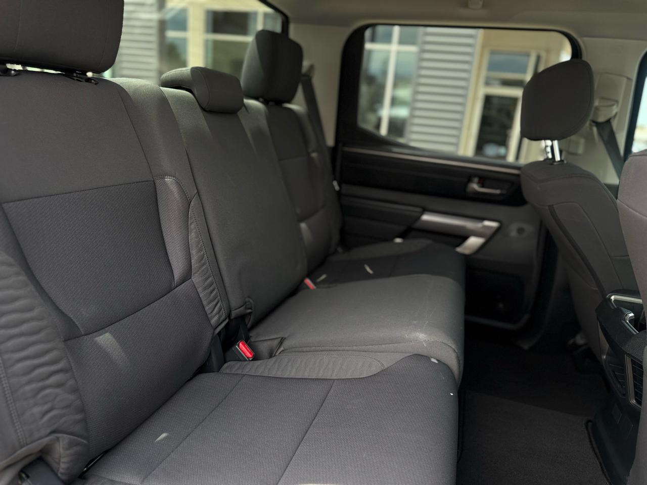 Toyota Tundra 4WD SR5 CrewMax 5.5' Bed (Natl) 2022