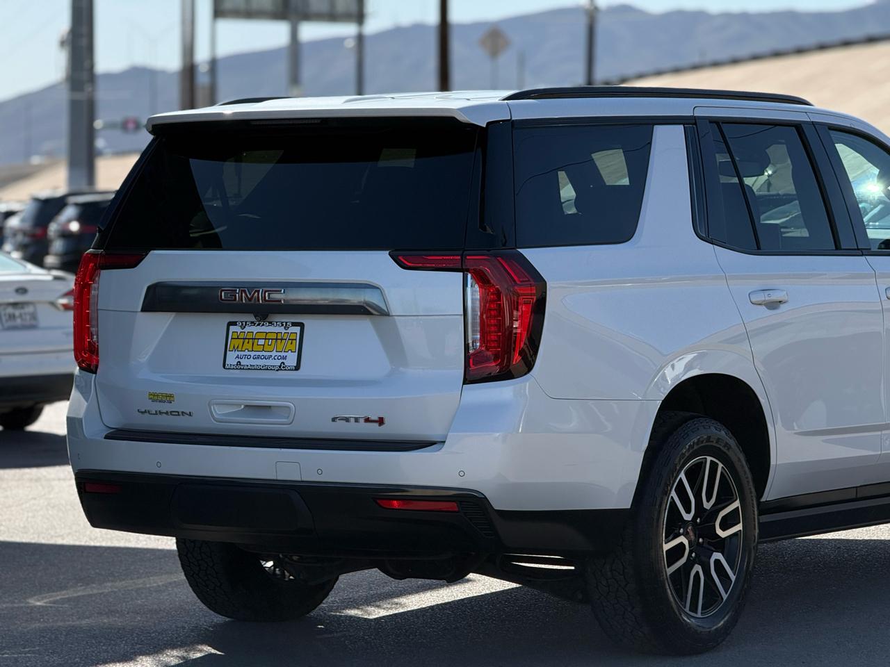 GMC Yukon 4WD 4dr AT4 2021