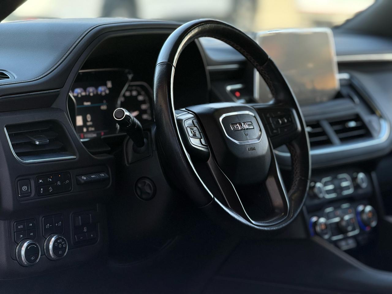 GMC Yukon 4WD 4dr AT4 2021