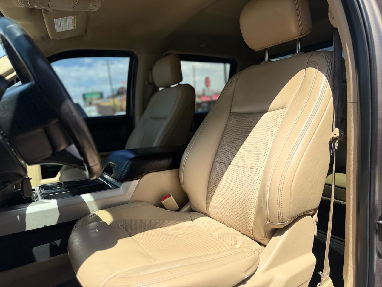 Ford Super Duty F-350 SRW Lariat 4WD Crew Cab 8' Box 2019