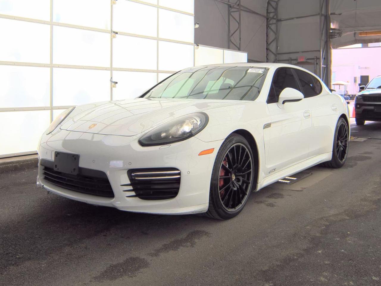 Porsche Panamera 4dr HB GTS 2015