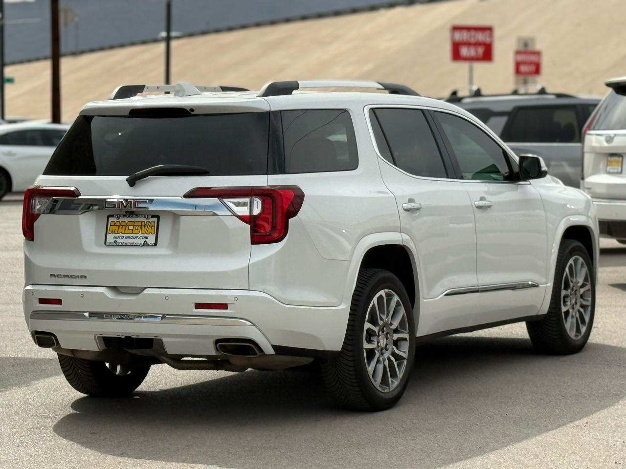 GMC Acadia FWD 4dr Denali 2020