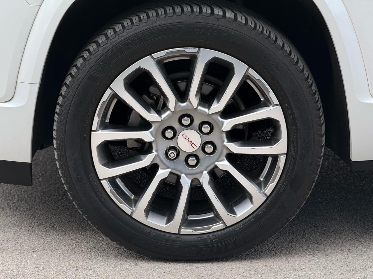 GMC Acadia FWD 4dr Denali 2020