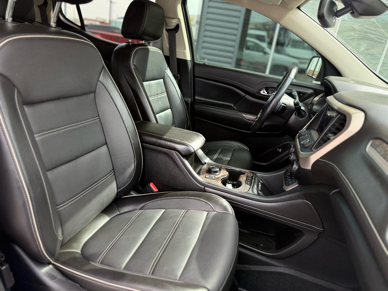 GMC Acadia FWD 4dr Denali 2020
