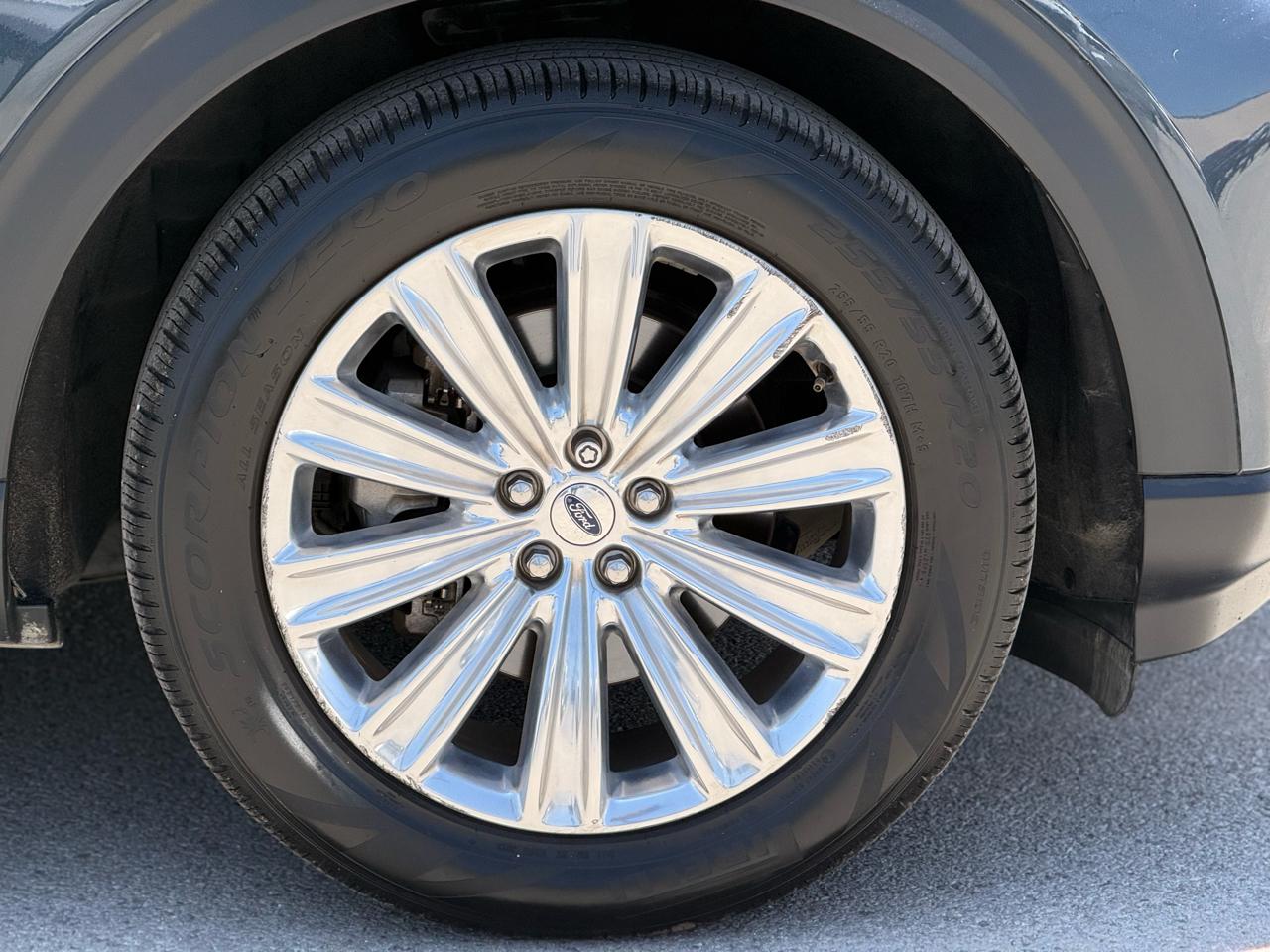 Ford Explorer Limited RWD 2022