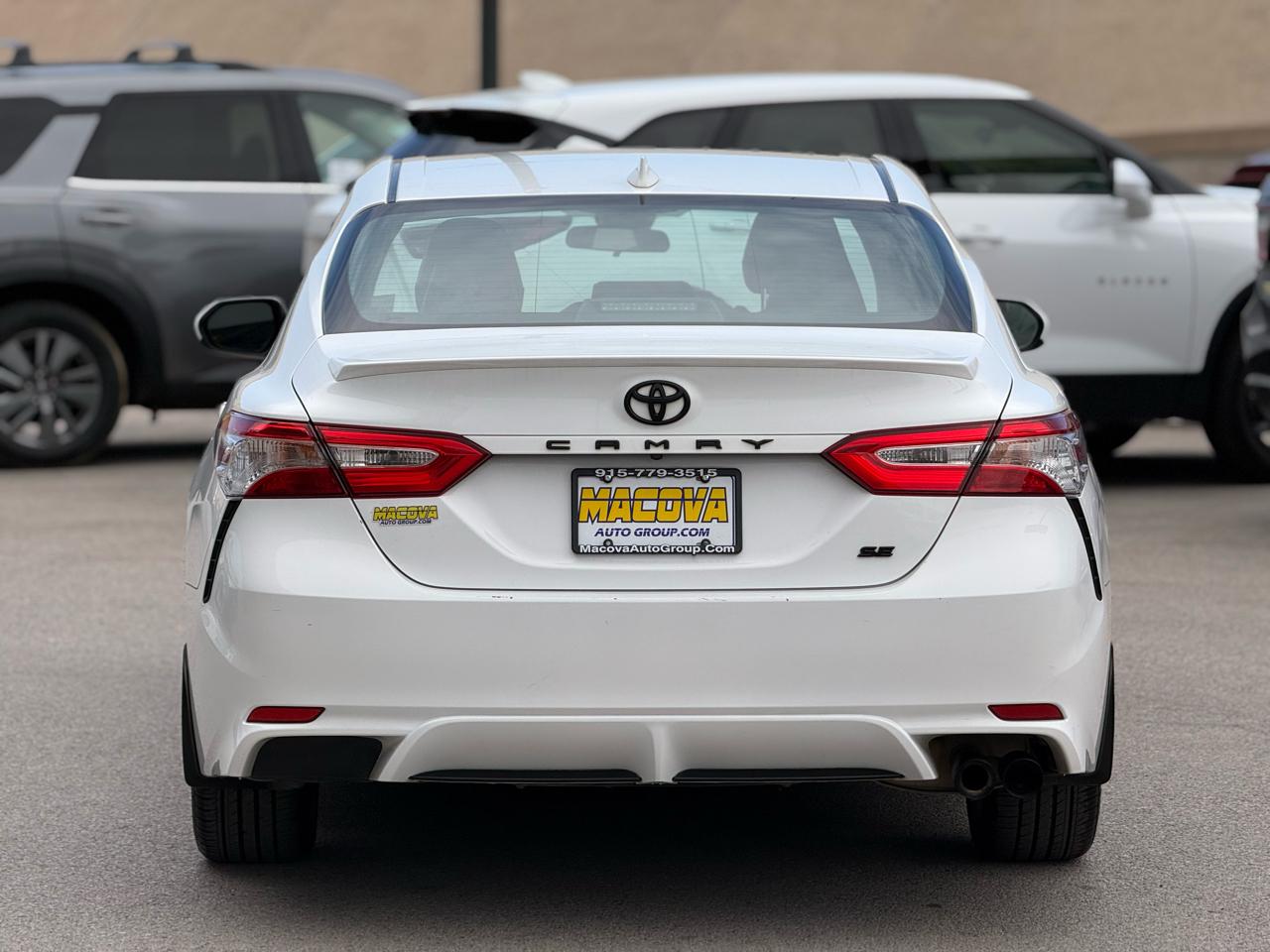 Toyota Camry SE Auto (Natl) 2020