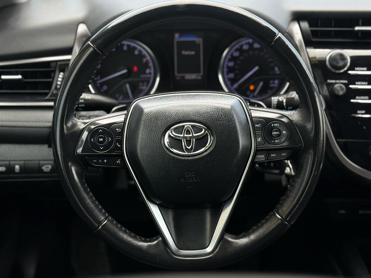 Toyota Camry SE Auto (Natl) 2020