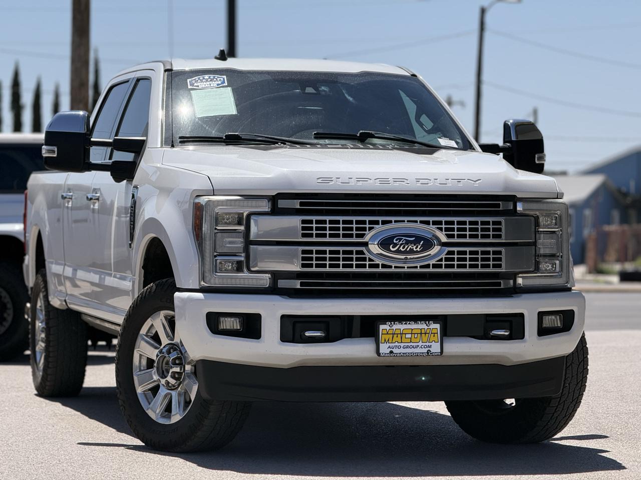 Ford Super Duty F-250 SRW Platinum 4WD Crew Cab 8' Box 2019