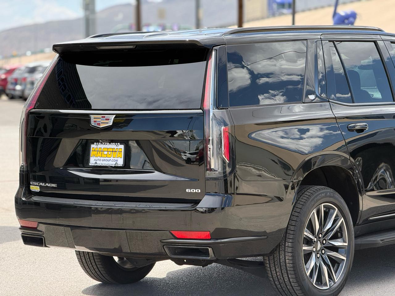 Cadillac Escalade 4WD 4dr Sport 2021
