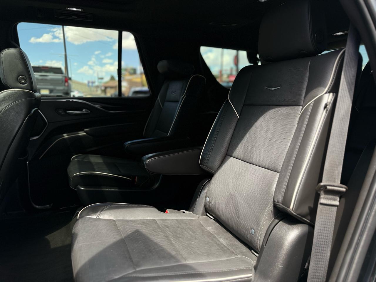 Cadillac Escalade 4WD 4dr Sport 2021