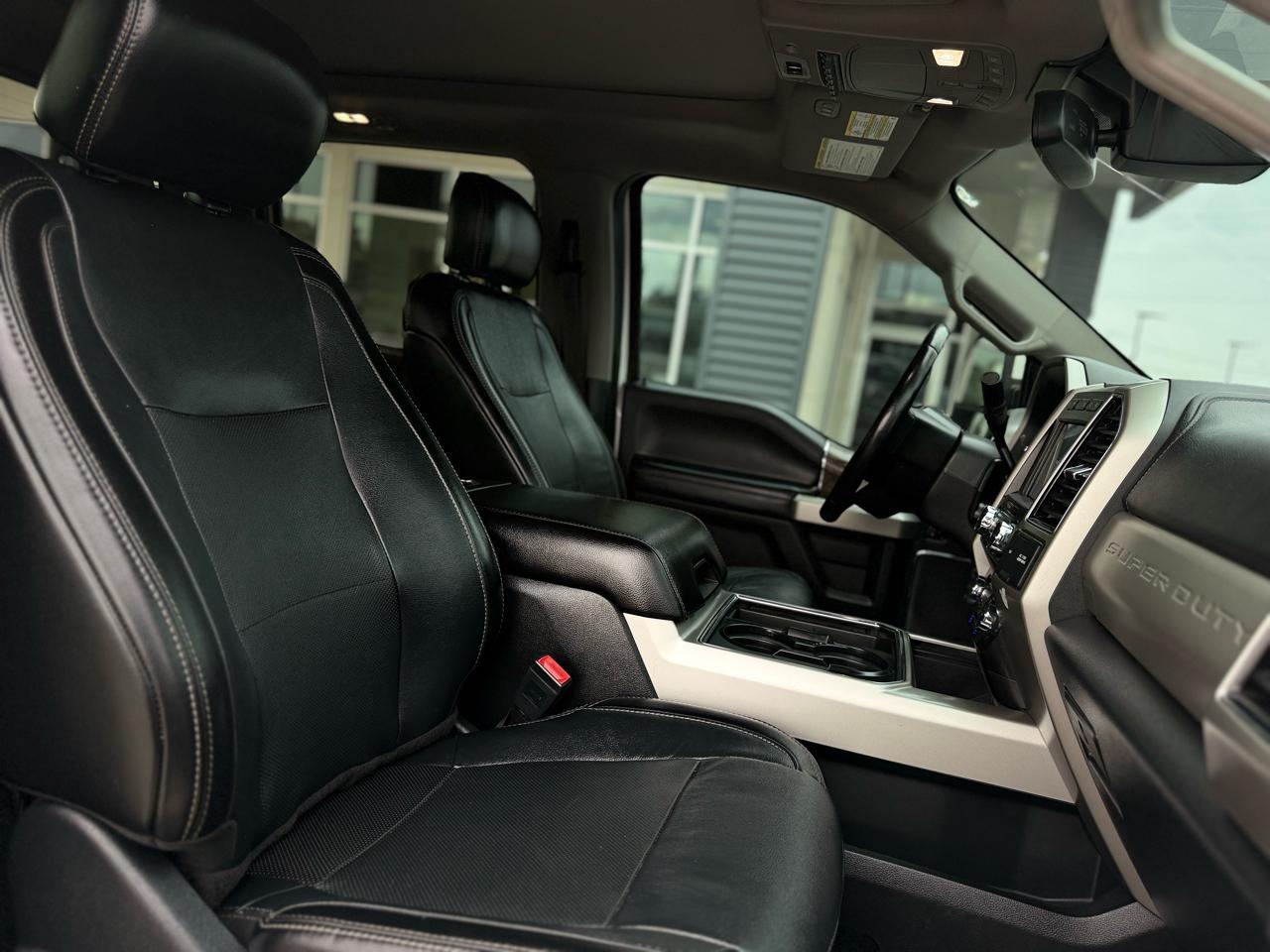 Ford Super Duty F-250 SRW Lariat 4WD Crew Cab 8' Box 2019