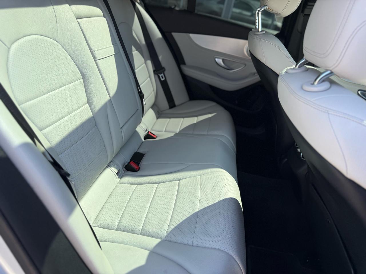 Mercedes-Benz C-Class 4dr Sdn C 300 4MATIC 2015