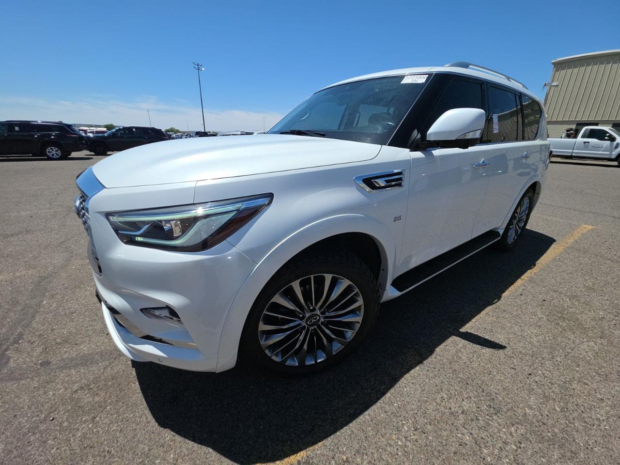 Infiniti QX80 LUXE AWD 2019