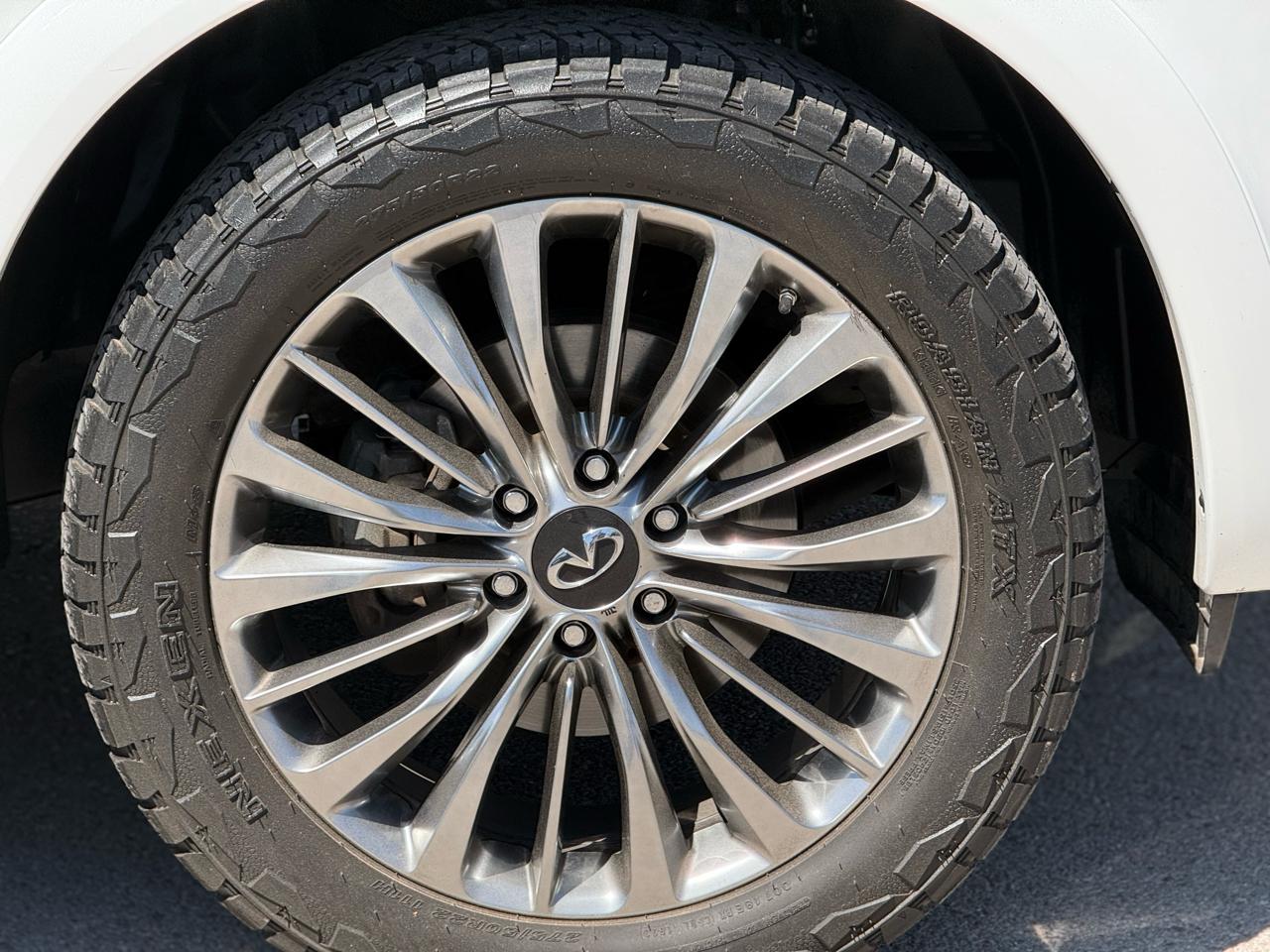 Infiniti QX80 LUXE AWD 2019