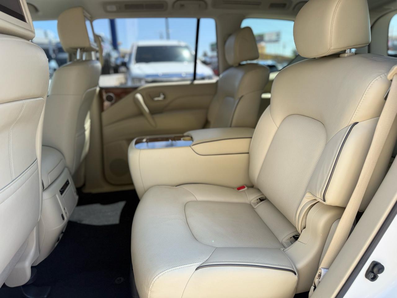 Infiniti QX80 LUXE AWD 2019