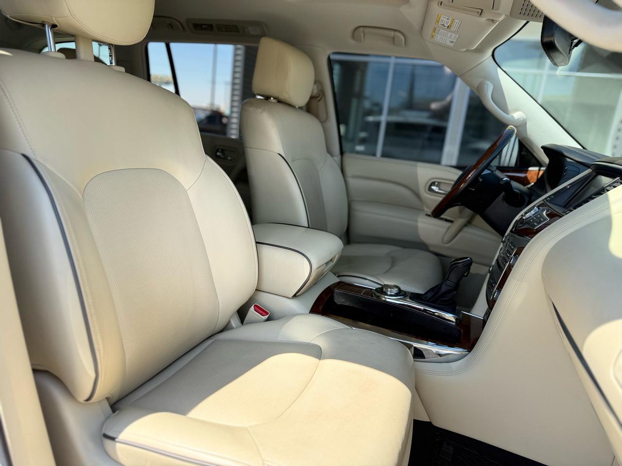Infiniti QX80 LUXE AWD 2019