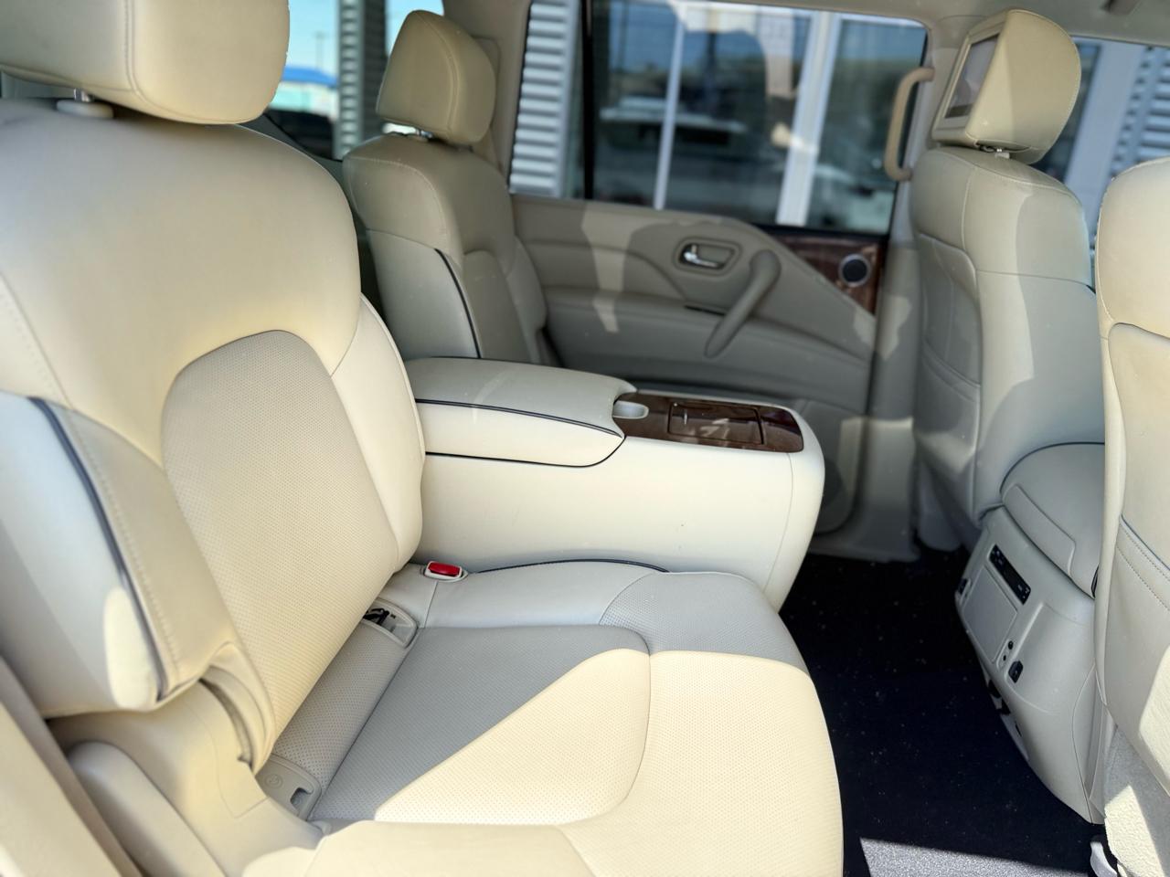 Infiniti QX80 LUXE AWD 2019