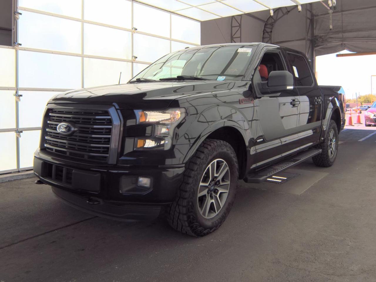 Ford F-150 4WD SuperCrew 145" XLT 2016