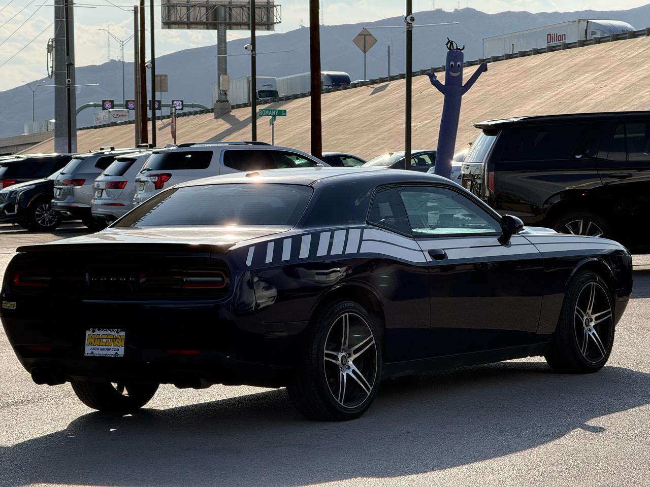 Dodge Challenger 2dr Cpe SXT 2015