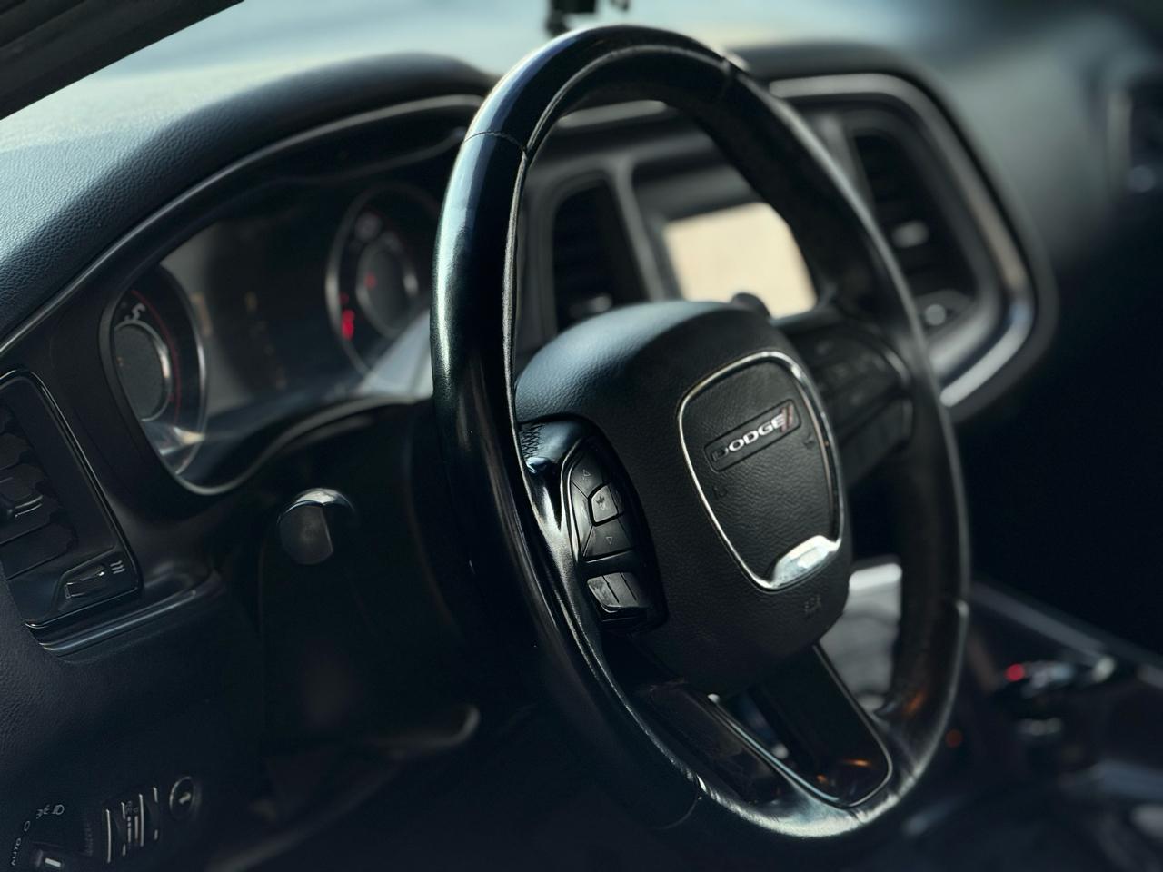 Dodge Challenger 2dr Cpe SXT 2015