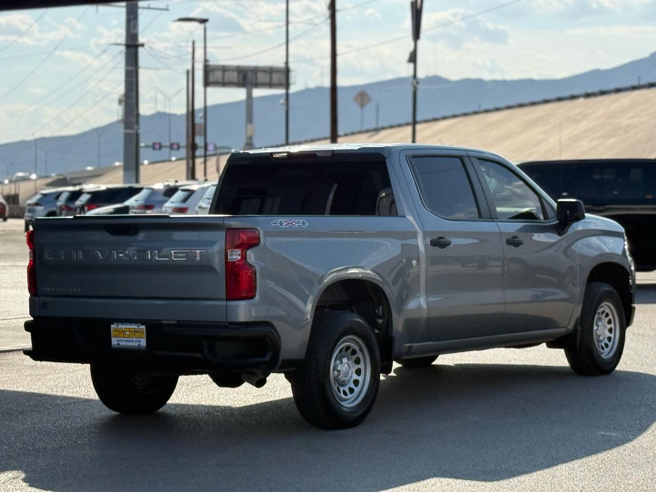 Chevrolet Silverado 1500 4WD Crew Cab 147" Work Truck 2024