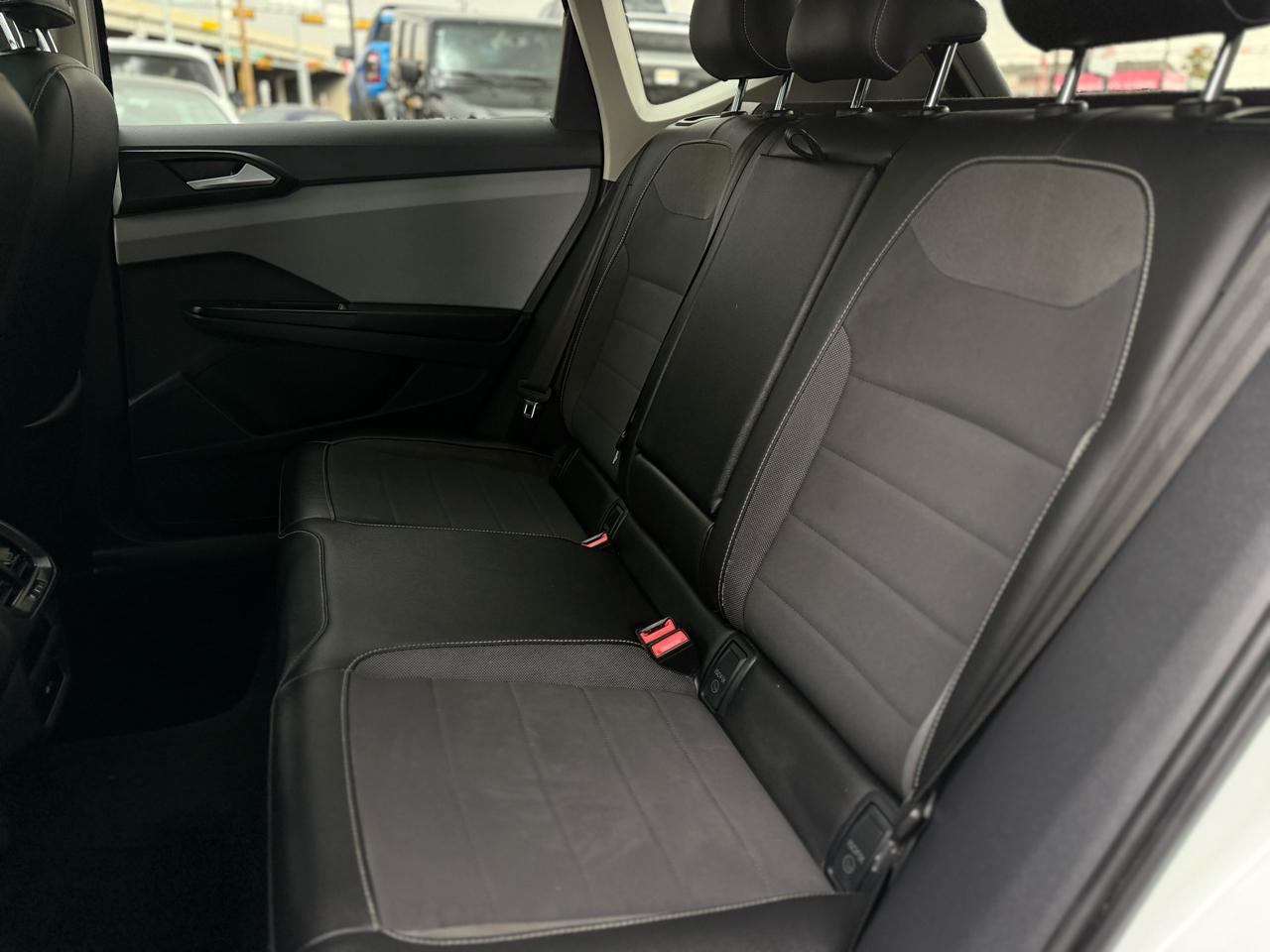 Volkswagen Taos SE FWD 2023