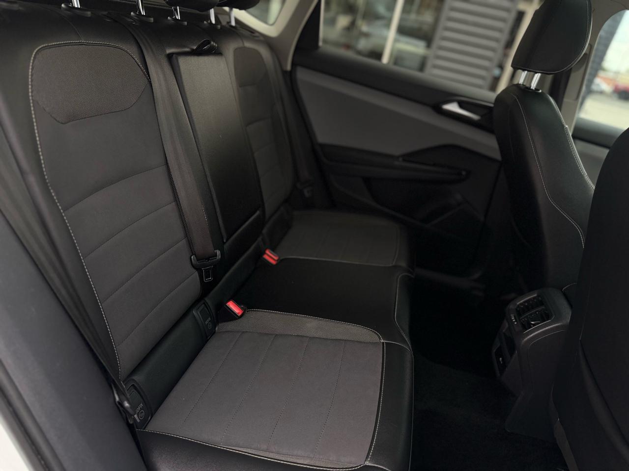 Volkswagen Taos SE FWD 2023