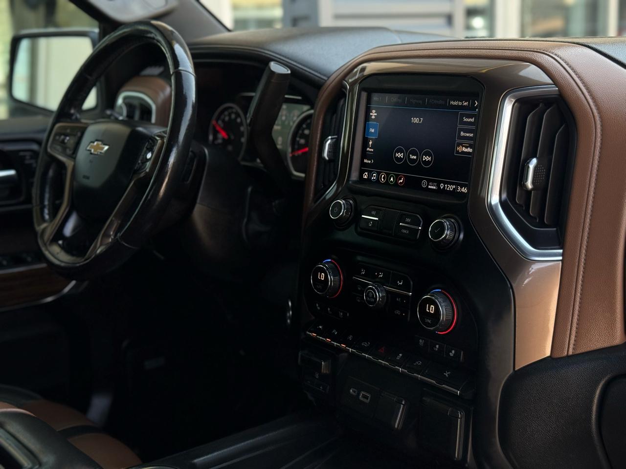 Chevrolet Silverado 1500 4WD Crew Cab 147" High Country 2020